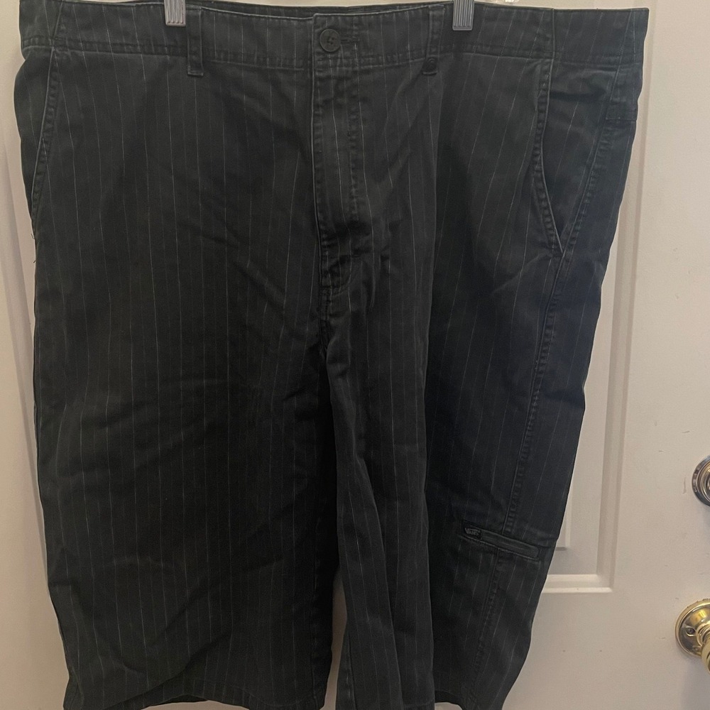 Vans Mens Pinstripe Chino Shorts Black White Skate Casual Size 38 Y2K